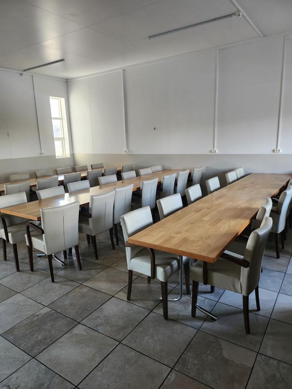 Fjos Guesthouse 바르말리오 외부 사진